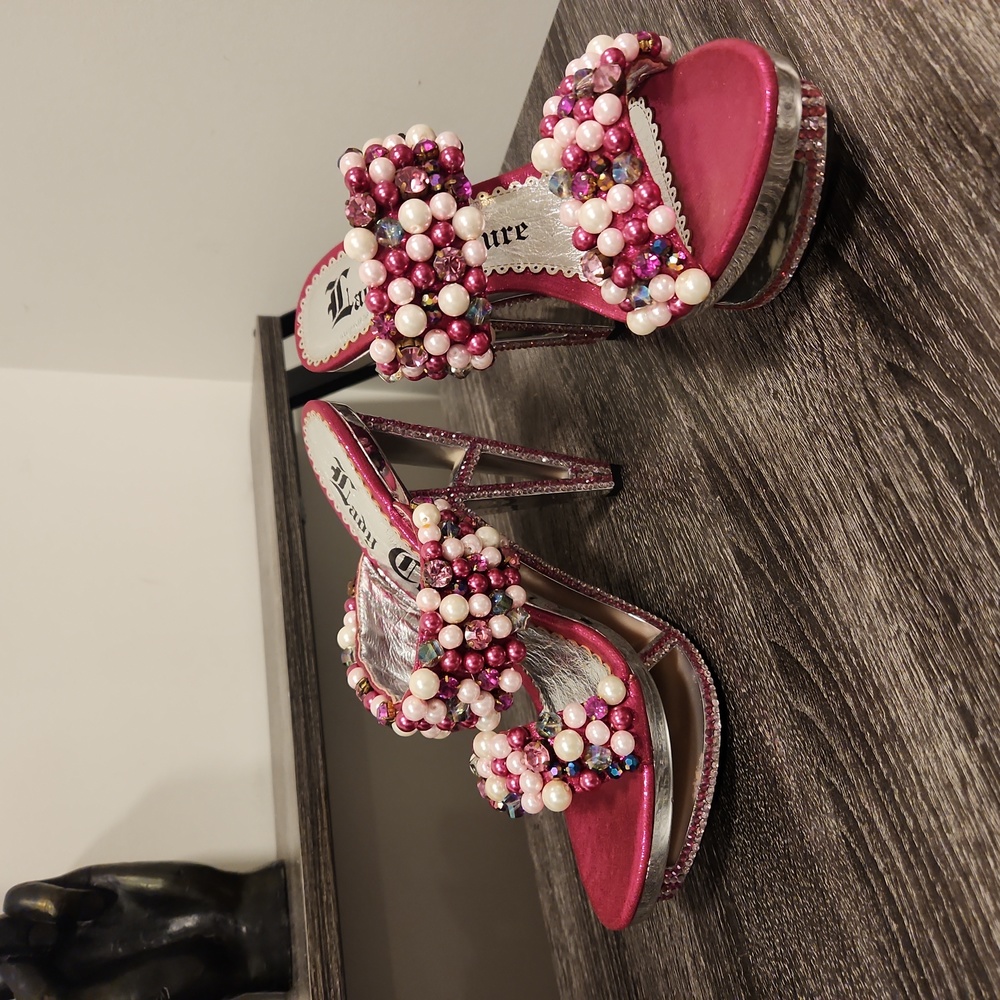 Lady couture maximalist pink mules